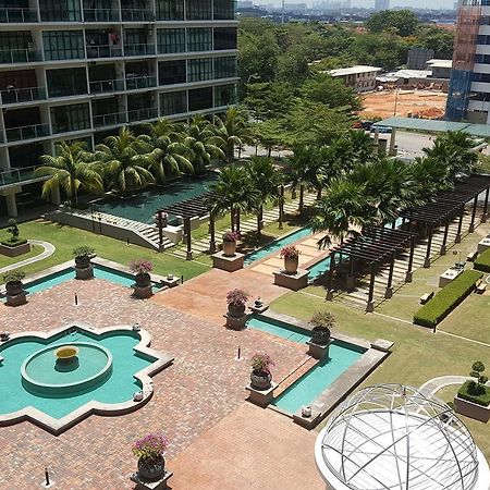 Austin Palazio Apartment Джохор-Бару Экстерьер фото