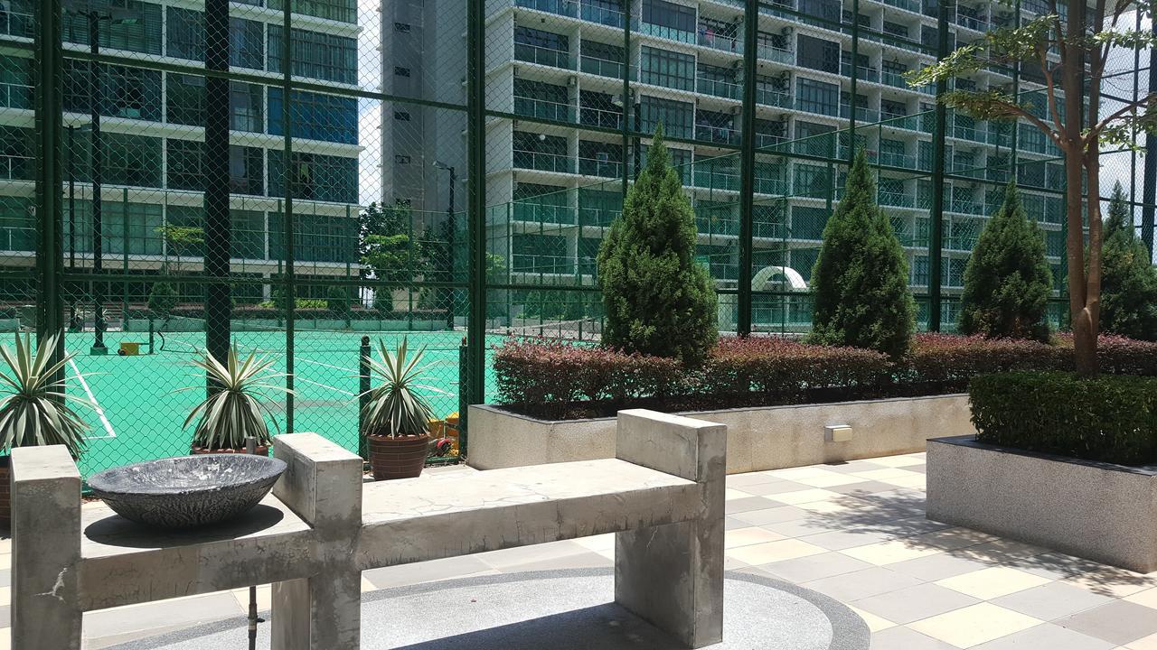 Austin Palazio Apartment Джохор-Бару Экстерьер фото