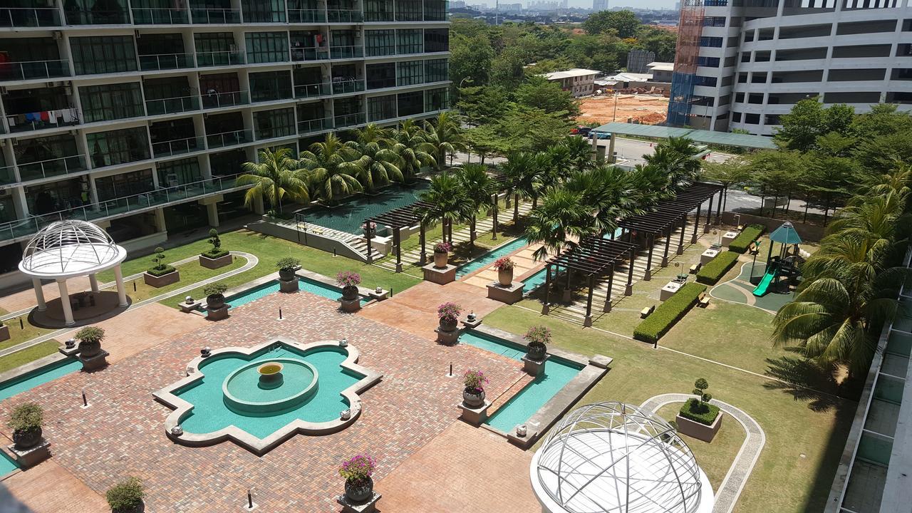 Austin Palazio Apartment Джохор-Бару Экстерьер фото